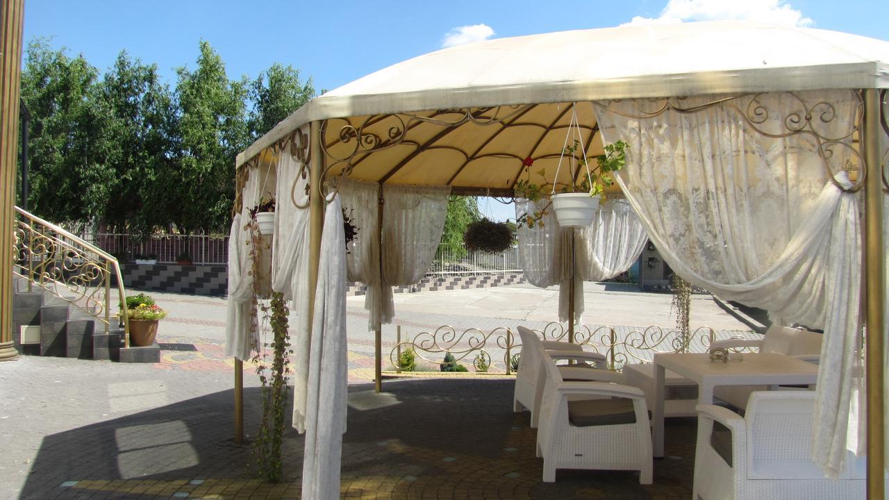 Mini Hotel Leon Lalovo ภายนอก รูปภาพ
