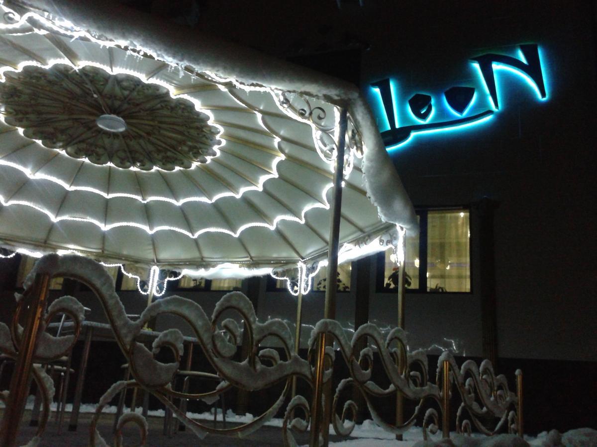 Mini Hotel Leon Lalovo ภายนอก รูปภาพ